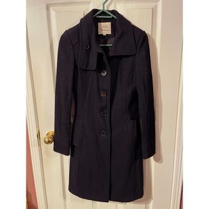 Black fitted coat